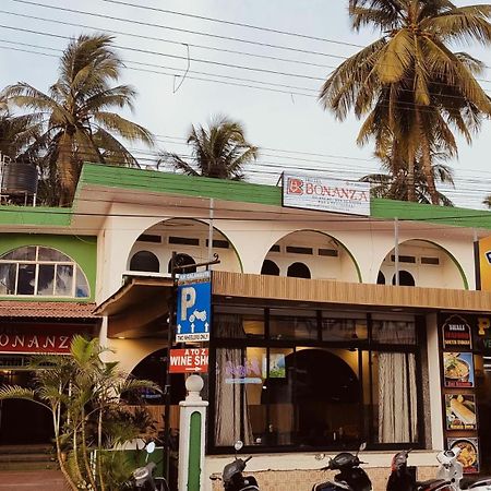 Hotel Bonanza Baga Bagian luar foto