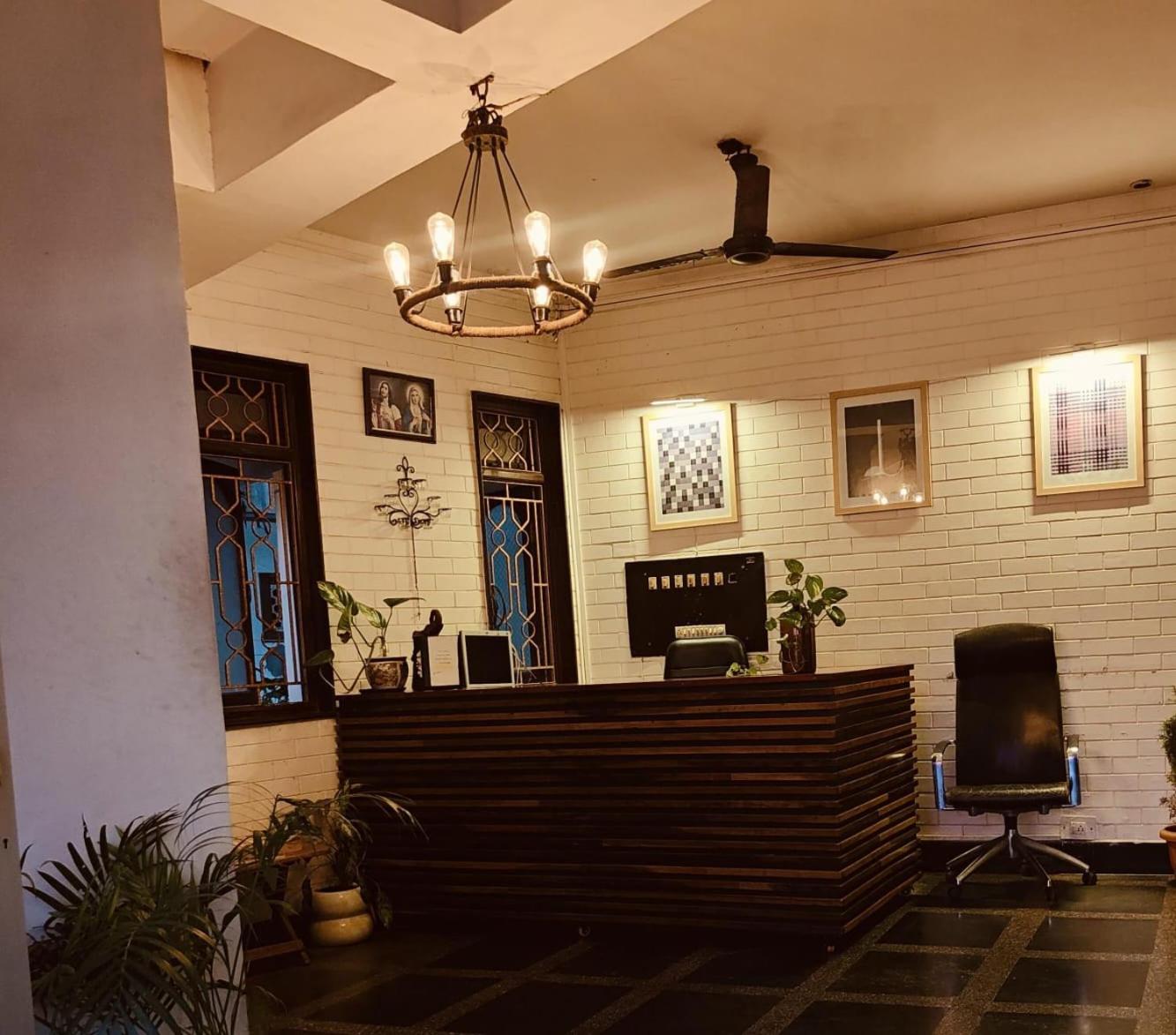 Hotel Bonanza Baga Bagian luar foto