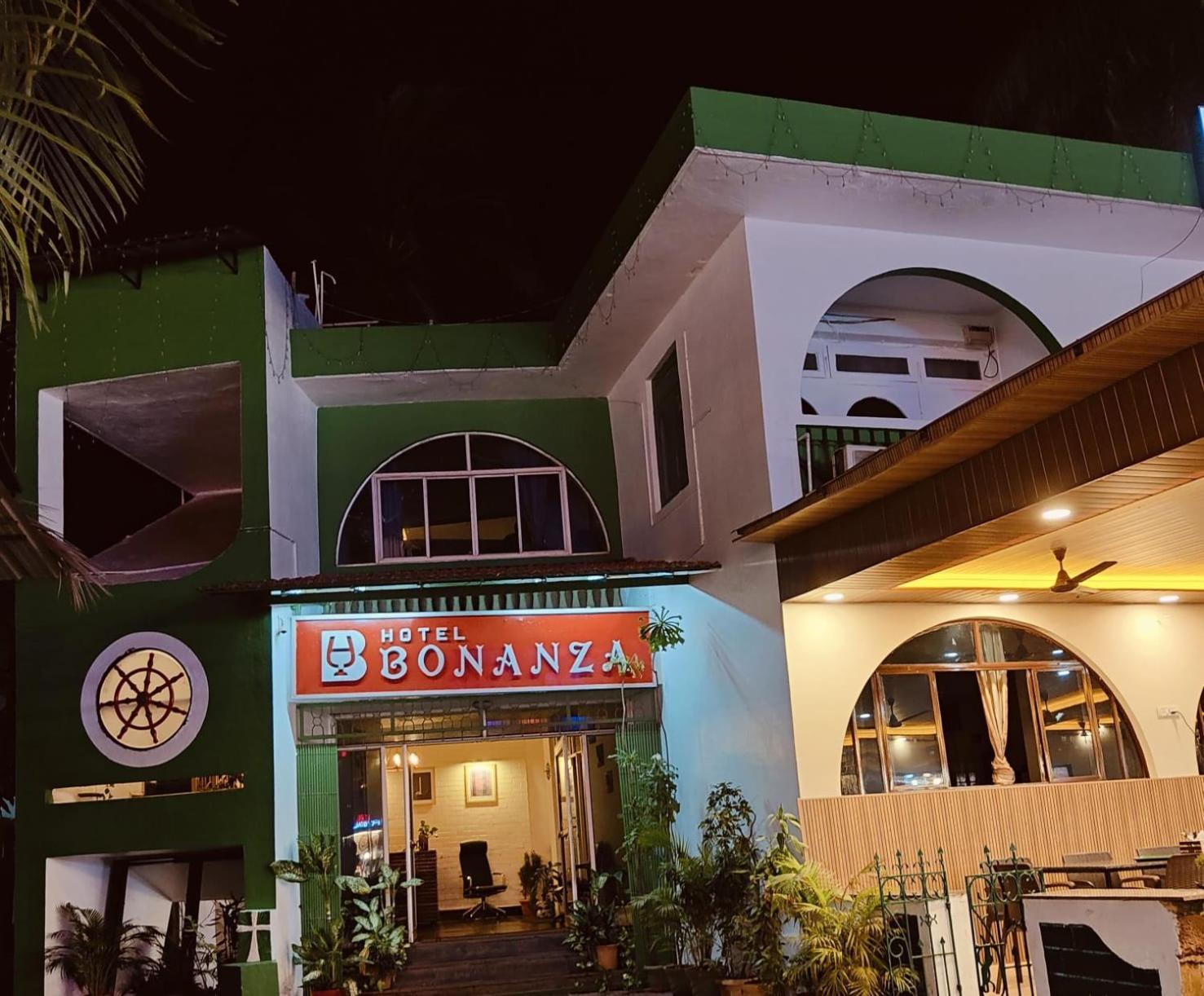 Hotel Bonanza Baga Bagian luar foto