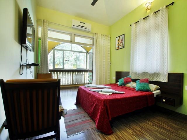Hotel Bonanza Baga Bagian luar foto