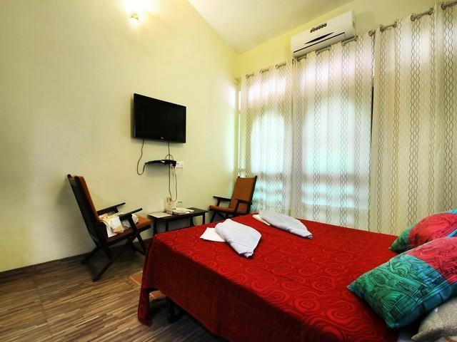 Hotel Bonanza Baga Bagian luar foto